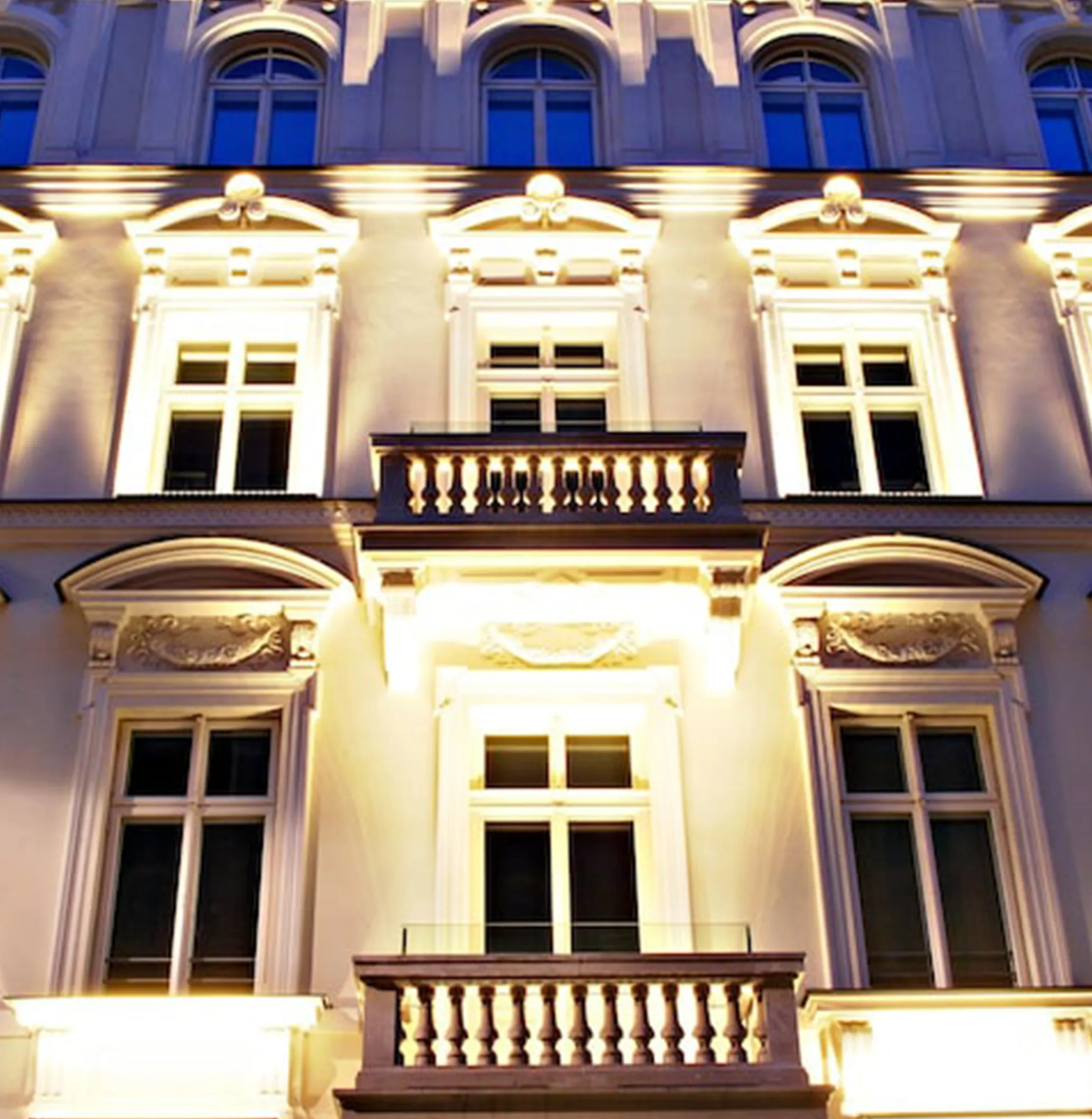 European Facades In Hotels supplied and installed by Khidkiji in Mumbai