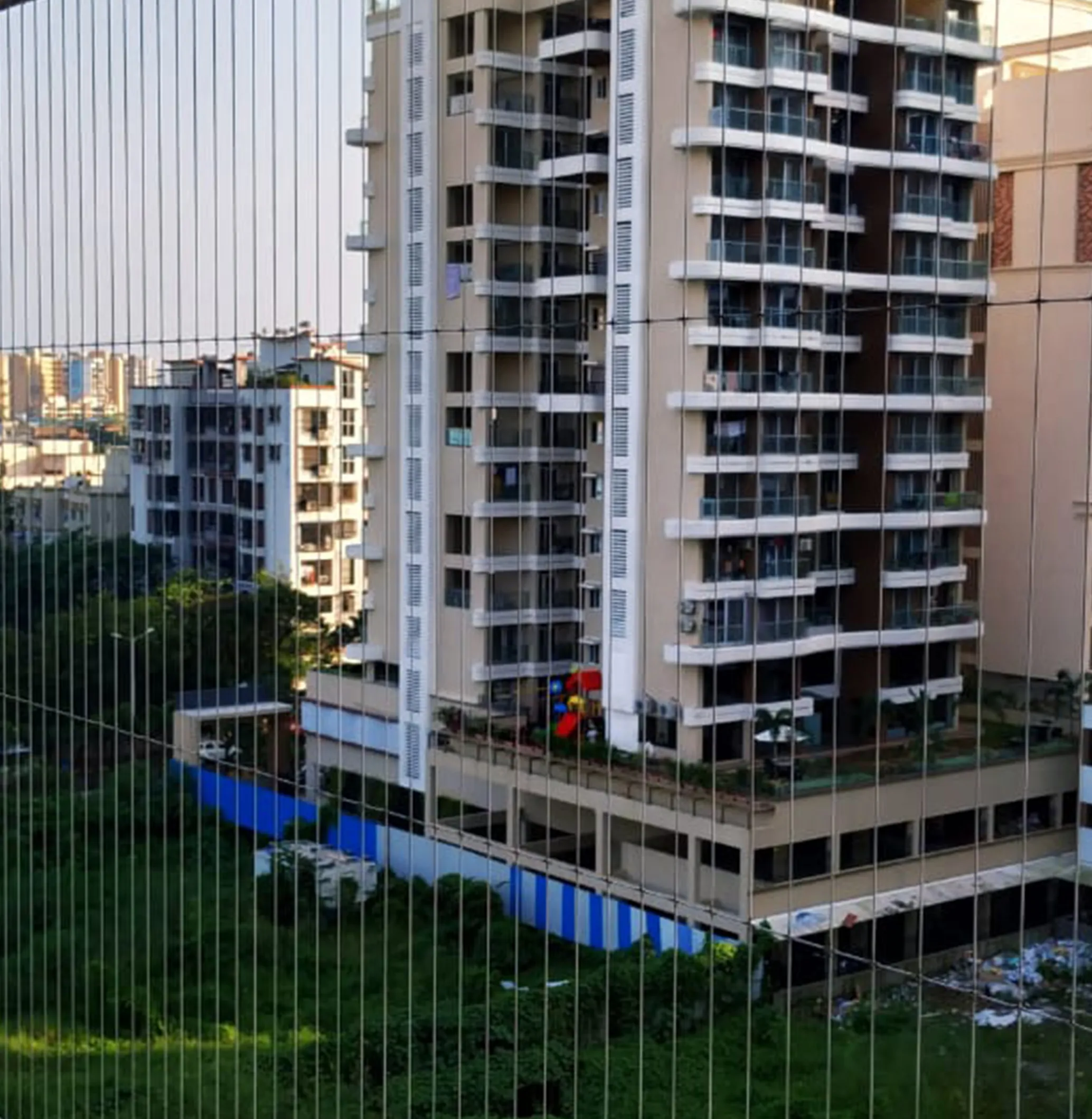 Frameless Invisible Grills supplied and installed by Khidkiji in Mumbai